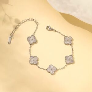 Silver floral bracelet Stainless Steel Clover Flower Luxury Look